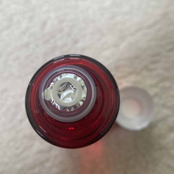 Estée Lauder Nutritious Radiant Energy Lotion Intense Moist 200ml - Picture 2 of 3